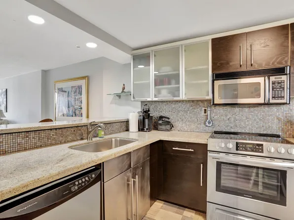 4 Royal Palm Way #6020, Boca Raton, FL 33432