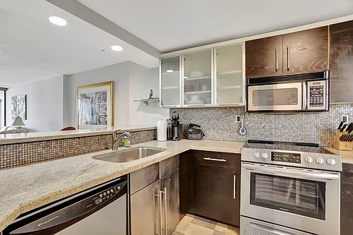 4 Royal Palm Way #6020 Photo 1