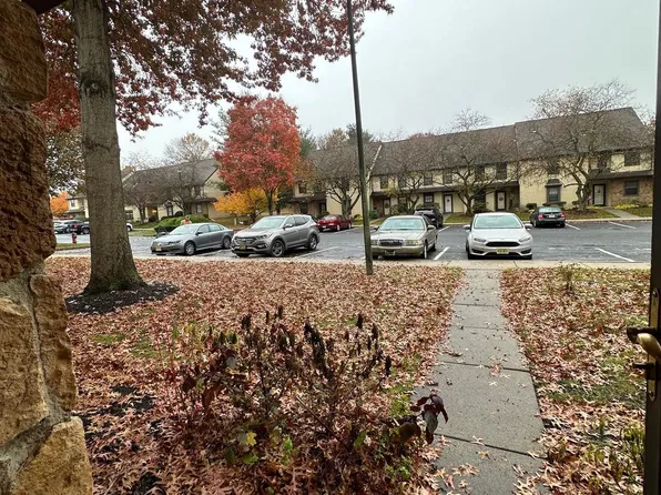 121 Allens Ln, Mullica Hill, NJ 08062
