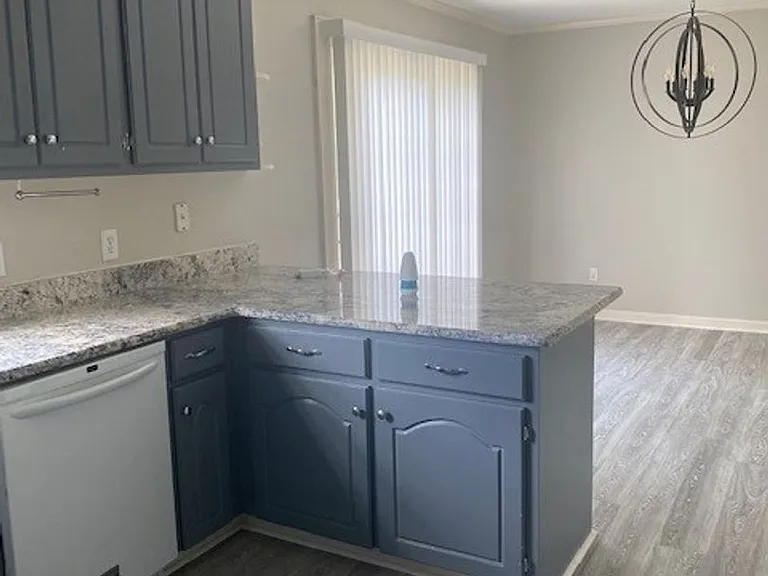 105 Labonte Dr — Photo 11