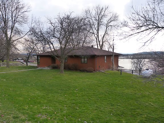 2nd image of 135 Vista Dr