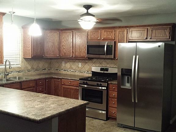 Beautiful Open Kitchen 