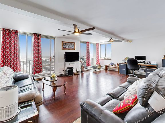 4th image of 40 N Tower Rd APT 16N