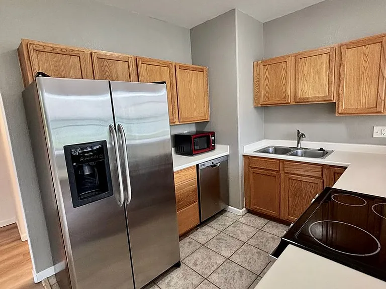 10640 W 12th Ln #D — Photo 4