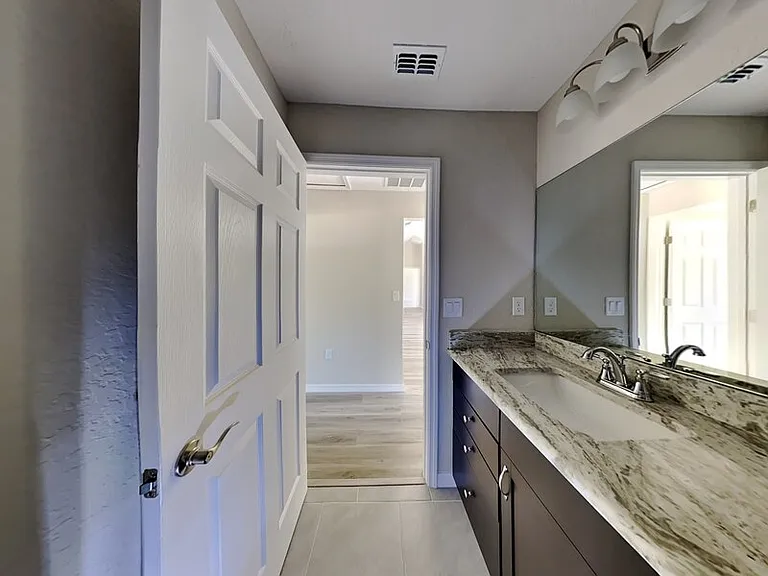 22222 SW Marine Blvd — Photo 6