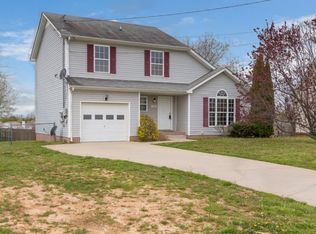 3392 Summerfield Dr, Clarksville, TN