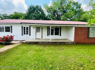 209 Tom Jones Rd, Lucedale, MS 39452