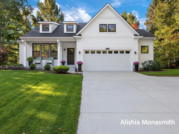 17100 Lincoln St, Grand Haven, MI 49417