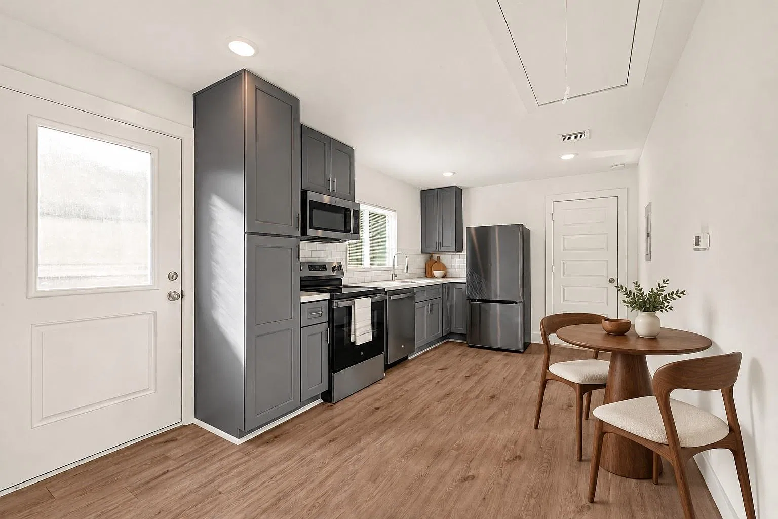 5729 Newport St — Photo 1