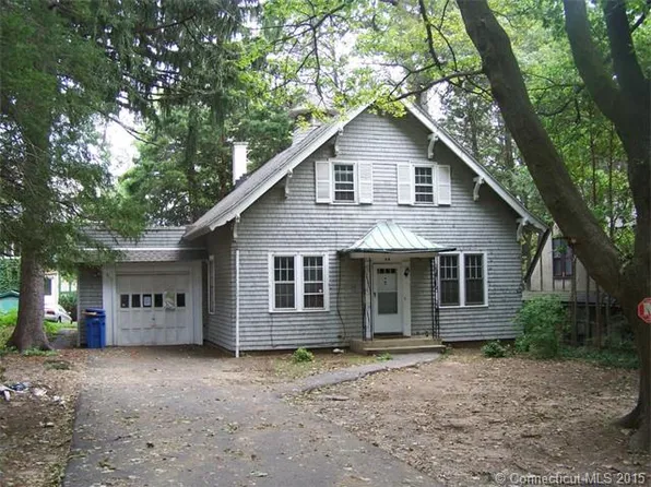 28 Trowbridge St, Waterbury, CT 06710