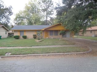 1002 Belmont Dr, Pine Bluff, AR 71601