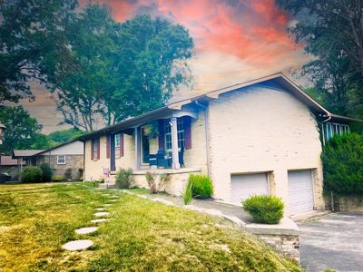 611 Overlook Dr, Beckley, WV, 25801