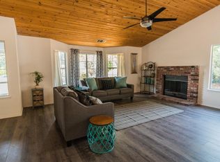 41053 Meadow Dr, Three Rivers, CA 93271