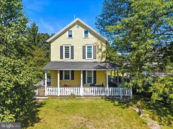 2617 Orefield Rd, Allentown, PA 18104
