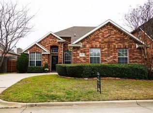 3200 Willowdale Dr, Arlington, TX 76016
