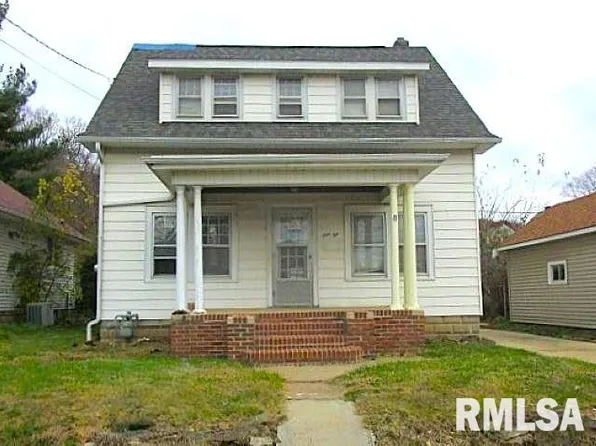 110 Pierson St, East Peoria, IL 61611