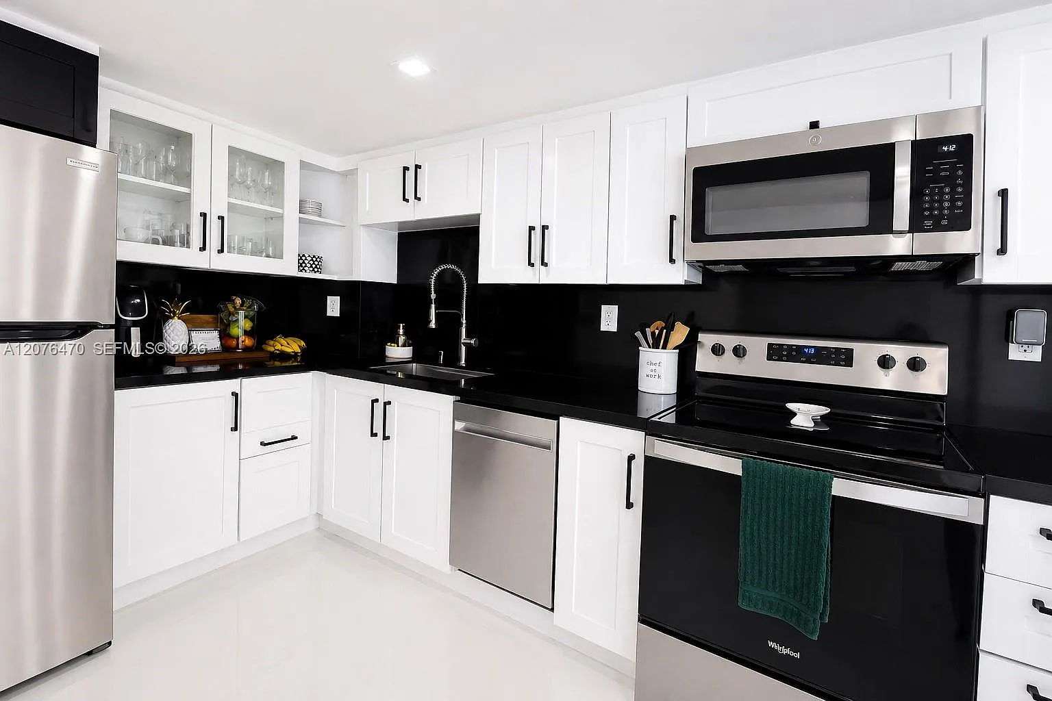 Arlen House Condo — Photo 4