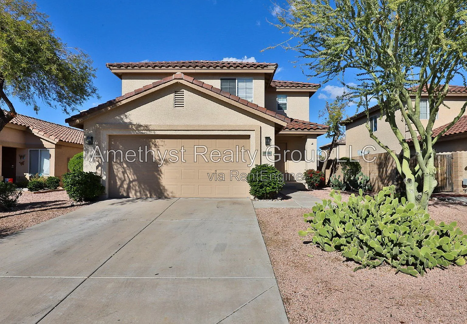 3 bed, 2.5 bath, 1383 sqft, $1,695 — Photo 2