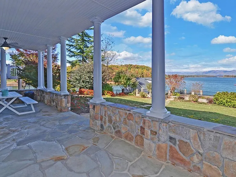 1951 Island View Dr — Photo 73