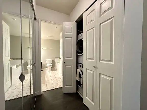 5th image of 5518 14th Ave #202