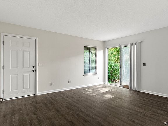 4th image of 3914 Watermelon Rd APT 530D