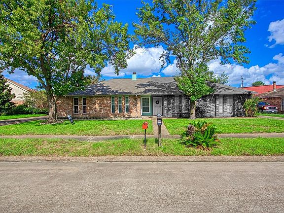 2nd image of 9211 Bollingbrook Drive
