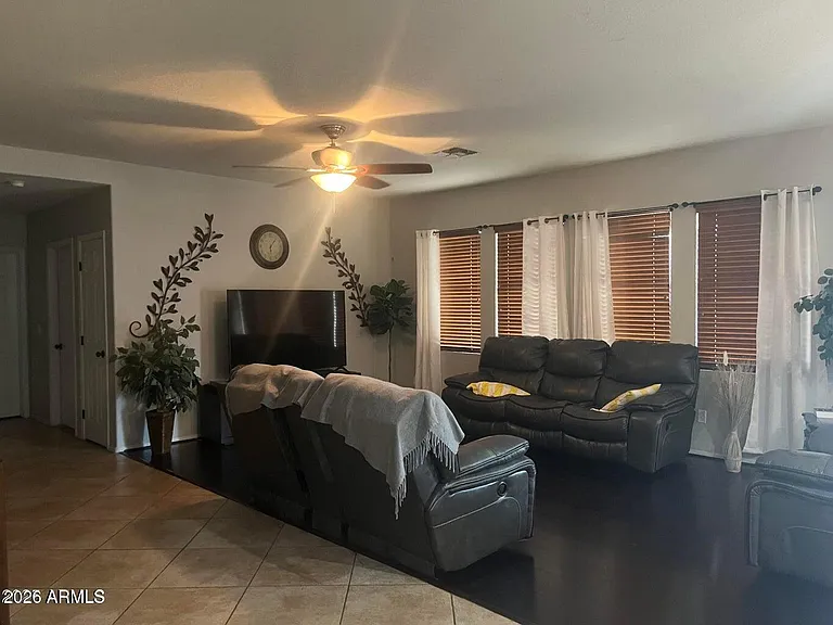 1310 E Milada Dr — Photo 4