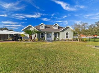 3910 Oldbrook Ln, Plant City, FL 33566