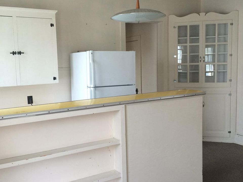 Eat-in kitchen/dining