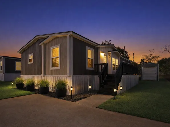 1601 Swallowtail Dr, Cleburne, TX 76033