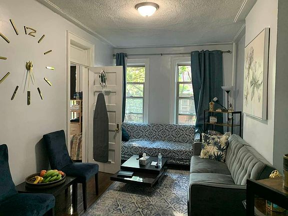 5th image of 2432 43rd St APT 2