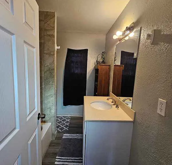 4 Sandy Ln #1 — Photo 6