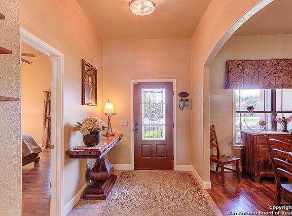 5th image of 4107 Summit Dr