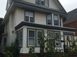 132 Pearsall Ave, Jersey City, NJ 07305