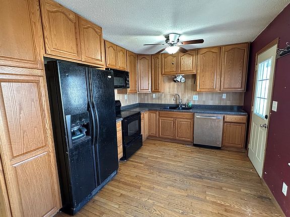 2nd image of 1004 Union St