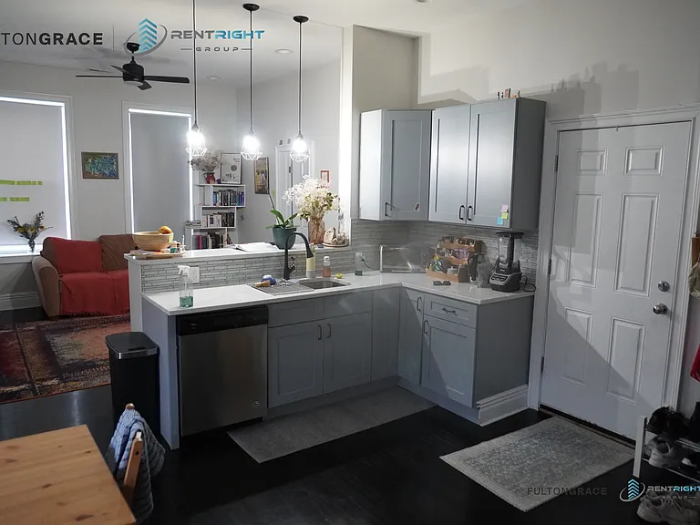 2031 W 23rd St #2 — Photo 15