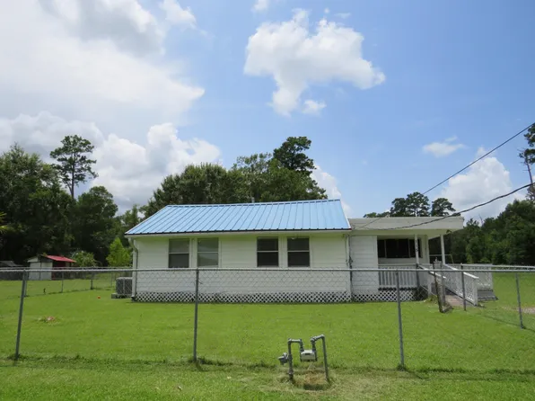 115 Ford Ln, Orange, TX 77632