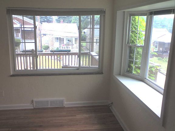Living Room 18 x11