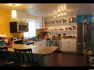 376 Excalibur St, North Salt Lake, UT 84054
