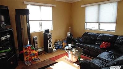 4th image of 3732 Tiana St