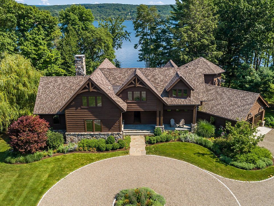 1st image of 239A Island Dr