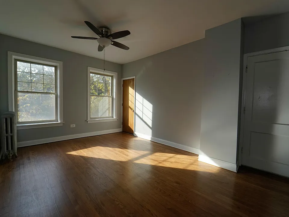 South Facing Light!