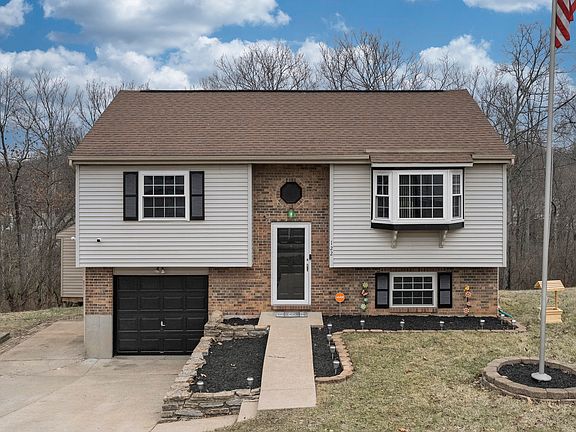 2nd image of 122 Green Hill Dr