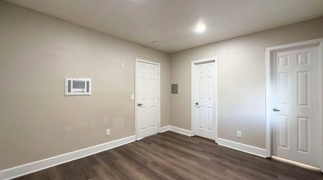 1 bed, 500 sqft, $1,735 — Photo 4