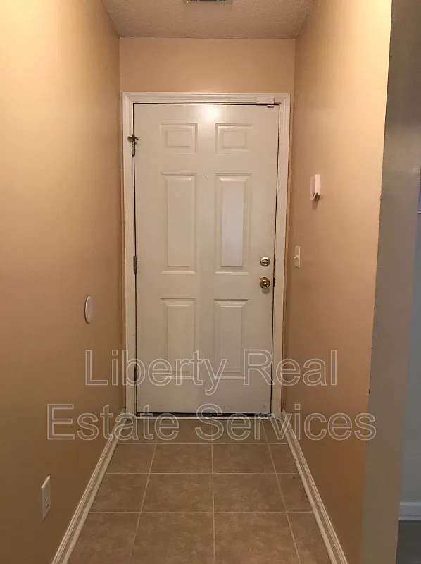 Magnolia Court — Photo 3