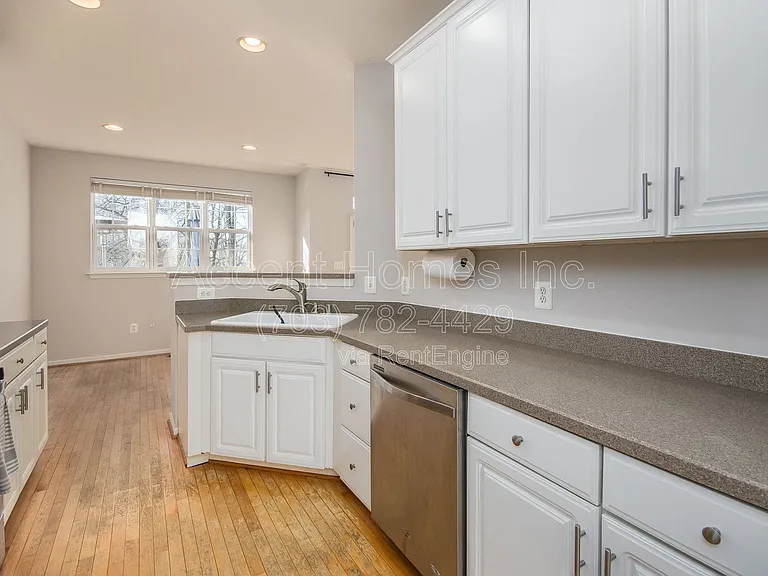 6450 Waterfield Rd — Photo 8