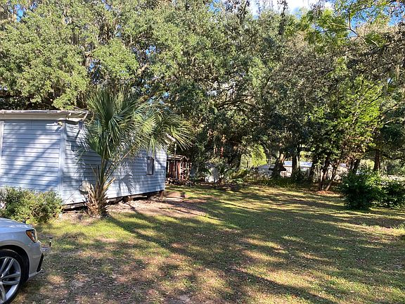 4th image of 128 Laurel Cir
