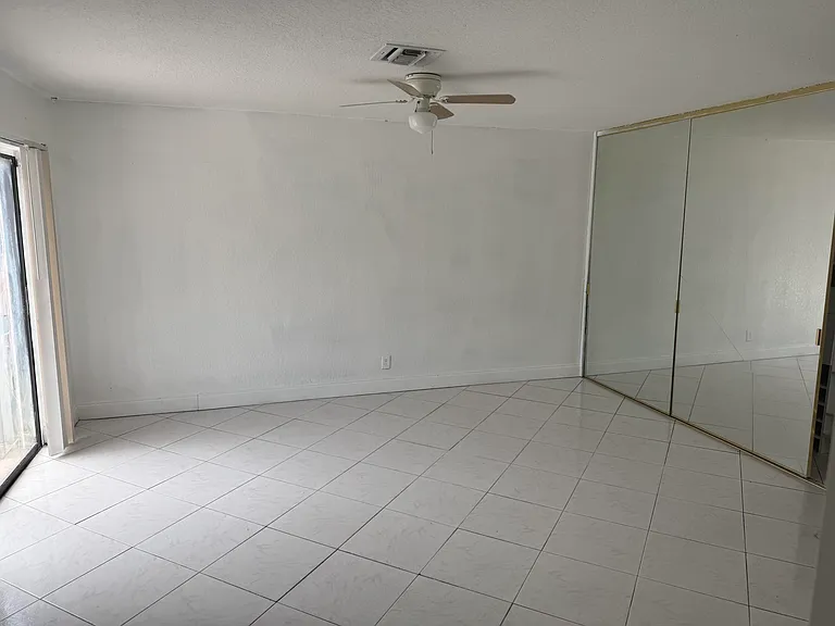 7814 Pembroke Rd — Photo 10