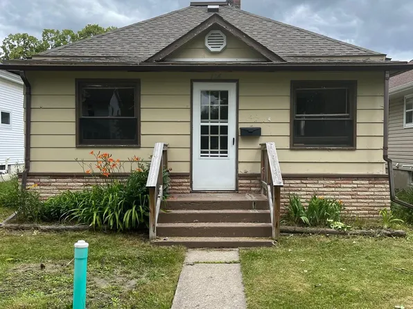 716 6th St, International Falls, MN 56649