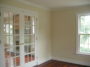3 Forsythia Dr, Walpole, MA 02081